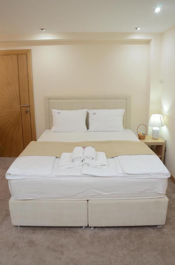 Stella Apartments Belgrado Buitenkant foto